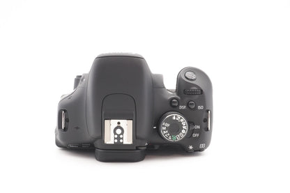 Canon EOS 600D Digitalkamera Kamera + EF-S 18-55mm III Objektiv | Refurbished