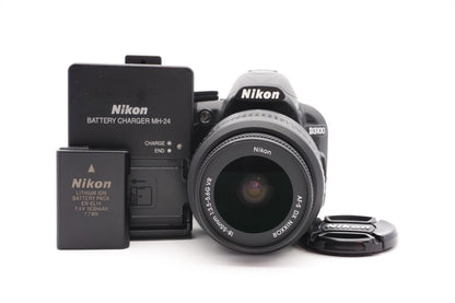 Nikon D3100 Digitalkamera Kamera DSLR + AF-S DX 18-55mm G VR Kit | Refurbished