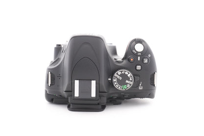 Nikon D5100 Digitalkamera Kamera DSLR + AF-S 18-55mm G VR Objektiv – Refurbished