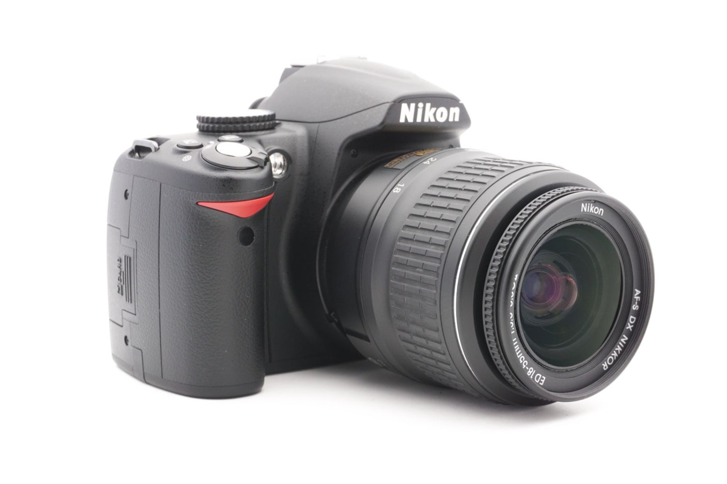 Nikon D3000 Digitalkamera Spiegelreflex Kamera + AF-S 18-55mm G II – Refurbished