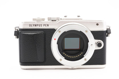 Olympus PEN E-PL7 Systemkamera Digitalkamera Kamera Body MFT – Refurbished