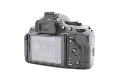 Nikon D5100 Digitalkamera + AF-S 18-55mm G VR Spiegelreflex Kamera – Refurbished
