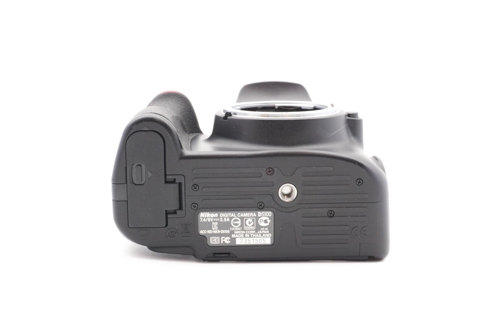 Nikon D5100 Digitalkamera + AF-S 18-55mm G VR Spiegelreflex Kamera – Refurbished