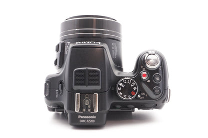 Panasonic Lumix DMC-FZ200 Digitalkamera Bridgekamera Superzoom | Refurbished