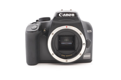 Canon EOS 1000D Digitalkamera + EF-S 18-55mm II Kamera Spiegelreflex Refurbished