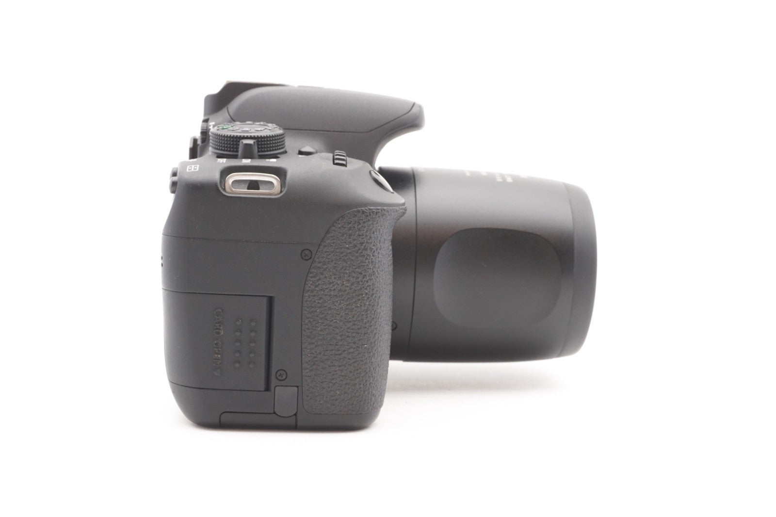 Canon EOS 700D Digitalkamera DSLR Kamera + EF 35-80mm Zoom Kit | Refurbished