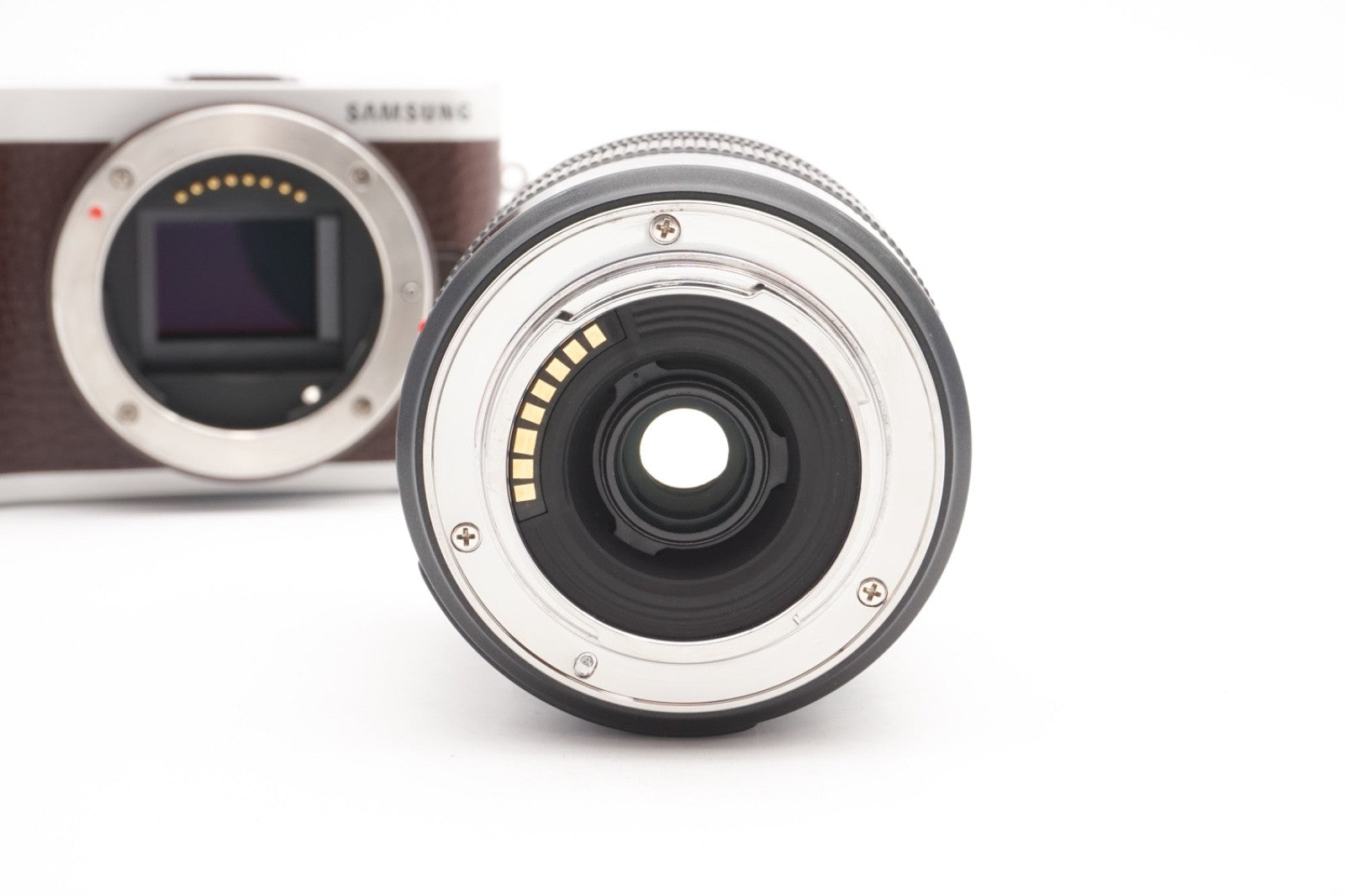 Samsung NX300 Digitalkamera + 18-55mm Kit Kamera Systemkamera DSLM | Refurbished