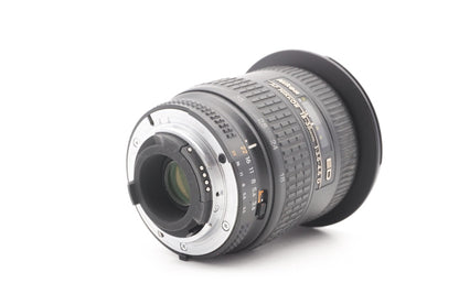 Nikon AF Nikkor 18-35mm 3.5-4.5 D ED Weitwinkel Vollformat F-Mount | Refurbished