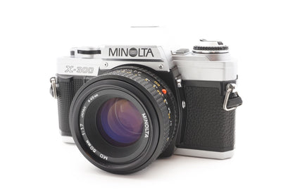 Minolta X-300 Kamera + 50mm Objektiv analoge Spiegelreflexkamera SLR - Gewartet