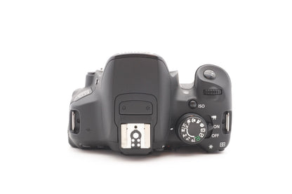 Canon EOS 700D Digitalkamera DSLR Kamera + EF 35-80mm Zoom Kit | Refurbished