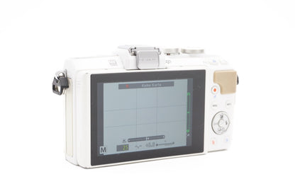Olympus PEN E-PL7 Systemkamera Digitalkamera Kamera Body MFT – Refurbished