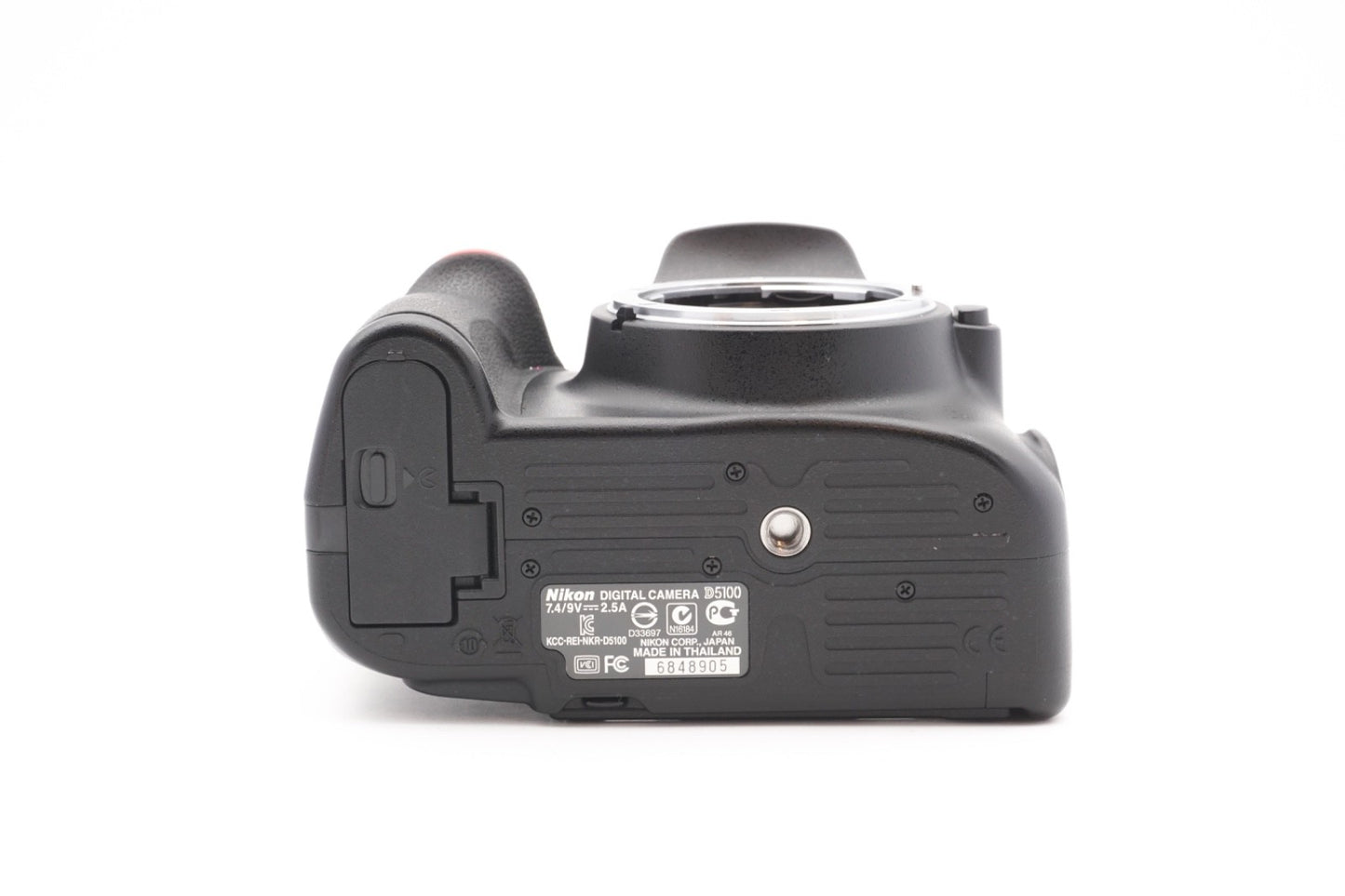 Nikon D5100 Digitalkamera Kamera DSLR + AF-S 18-55mm G VR Objektiv – Refurbished