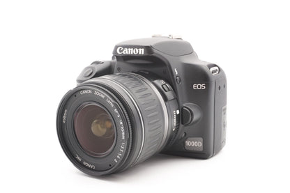 Canon EOS 1000D Digitalkamera Spiegelreflex Kamera + EF-S 18-55mm II Refurbished