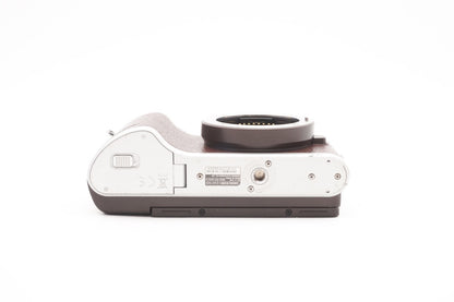 Samsung NX300 Digitalkamera + 18-55mm Kit Kamera Systemkamera DSLM | Refurbished