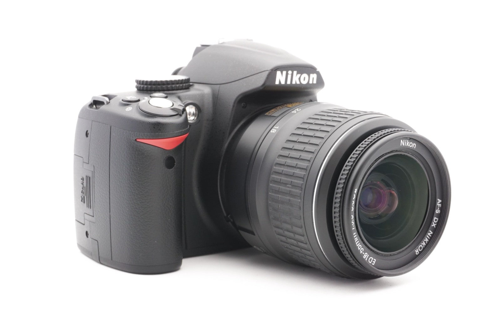Nikon D3000 Digitalkamera Spiegelreflex Kamera + AF-S 18-55mm G II – Refurbished