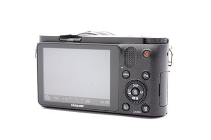 Samsung NX1000 Digitalkamera Kamera Systemkamera + 20-50mm Kit | Refurbished