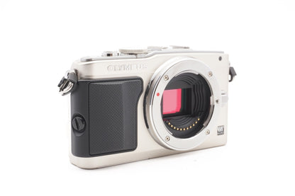 Olympus PEN E-PL5 Systemkamera Digitalkamera Kamera Body MFT – Refurbished