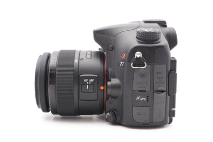 Sony Alpha A77 Digitalkamera + Sony A 18-55mm SAM II Kamera Kit | Refurbished