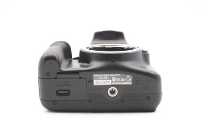 Canon EOS 1100D Digitalkamera + EF-S 18-55mm IS II Kamera DSLR Kit - Refurbished