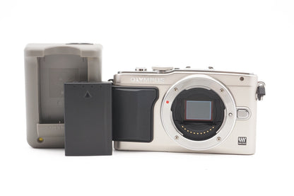 Olympus PEN E-PL5 Systemkamera Digitalkamera Kamera Body MFT – Refurbished