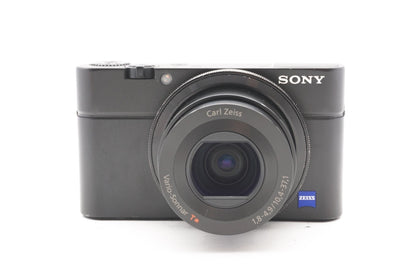 Sony DSC-RX100 Digitalkamera Kamera Kompaktkamera CyberShot Zoom  - Refurbished