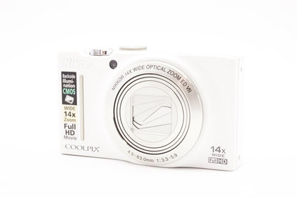 Nikon Coolpix S8200 Kamera Kompakt Digitalkamera Reisekamera - Refurbished