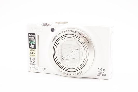 Nikon Coolpix S8200 Kamera Kompakt Digitalkamera Reisekamera - Refurbished