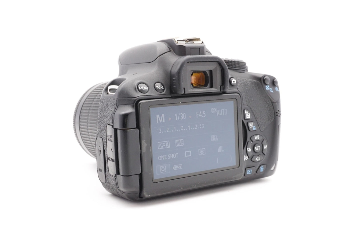 Canon EOS 700D Digitalkamera DSLR Kamera + EF-S 18-55mm IS STM Kit | Refurbished