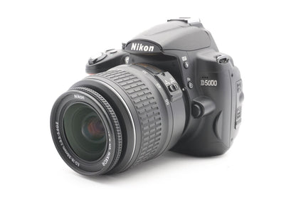 Nikon D5000 DSLR Digitalkamera Kamera Kit 18-55mm Objektiv Zoom – Refurbished