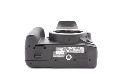 Canon EOS 1000D Digitalkamera Spiegelreflex Kamera + EF-S 18-55mm II Refurbished