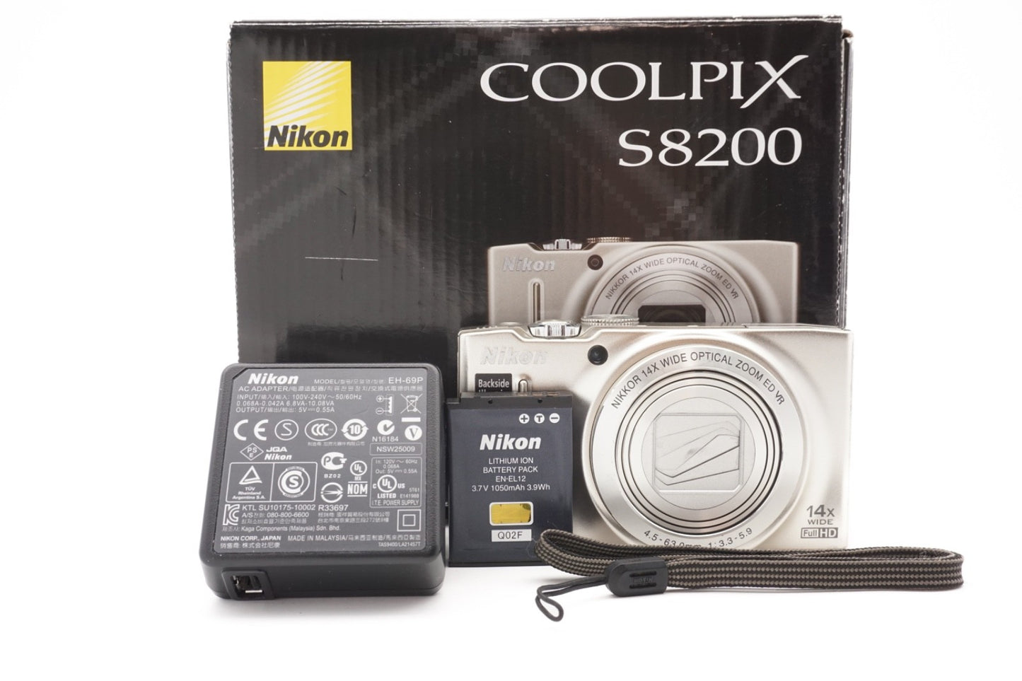 Nikon Coolpix S8200 Digitalkamera Kamera Kompaktkamera 14x Zoom - Refurbished