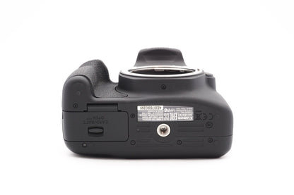 Canon EOS 2000D Digitalkamera DSLR Kamera + EF-S 18-55mm IS Kit | Refurbished