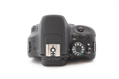 Canon EOS 100D Digitalkamera + EF-S 18-55mm IS STM Spiegelreflex – Refurbished