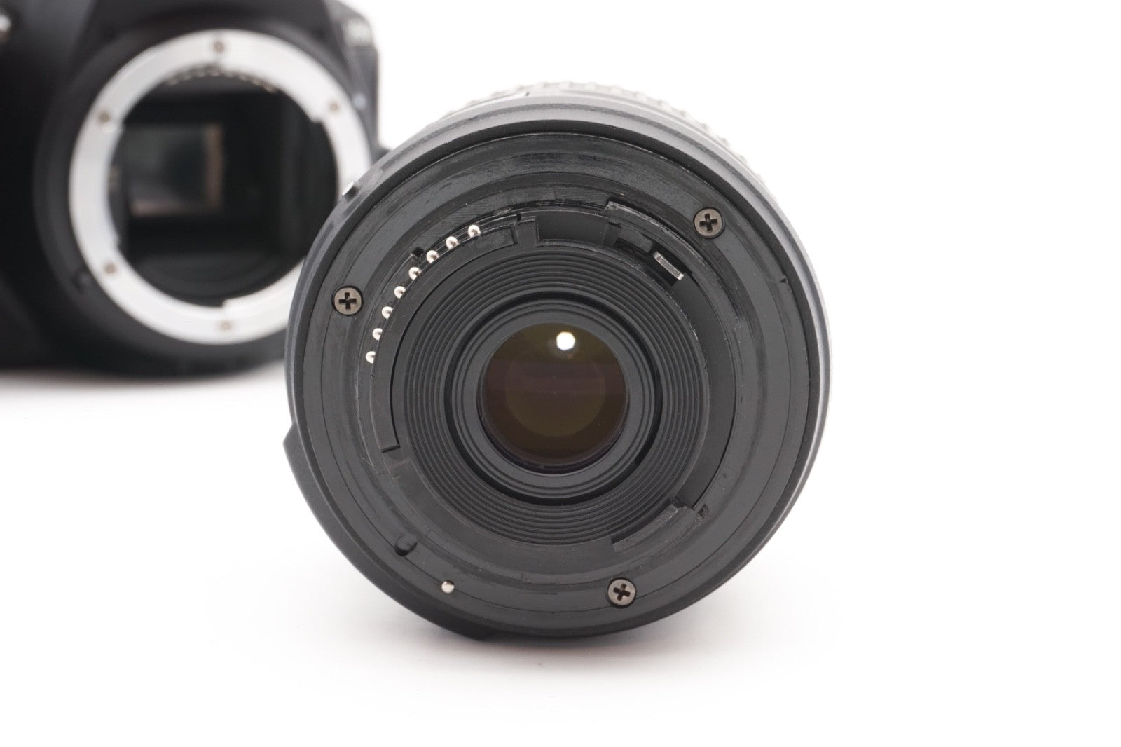 Nikon D5600 DSLR Digitalkamera Kamera Kit 18-55mm Objektiv – Refurbished