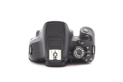 Canon EOS 700D Digitalkamera DSLR Kamera + EF-S 18-55mm IS STM Kit | Refurbished