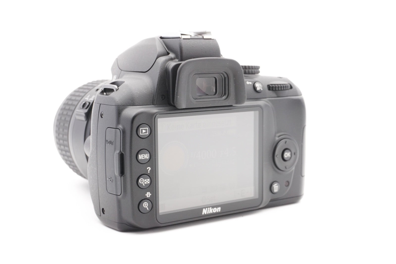 Nikon D3000 Digitalkamera Spiegelreflex Kamera + AF-S 18-55mm G II – Refurbished