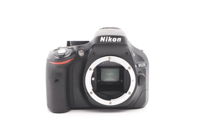 Nikon D5200 Digitalkamera + AF-S 18-105mm G VR Spiegelreflex Kamera Refurbished