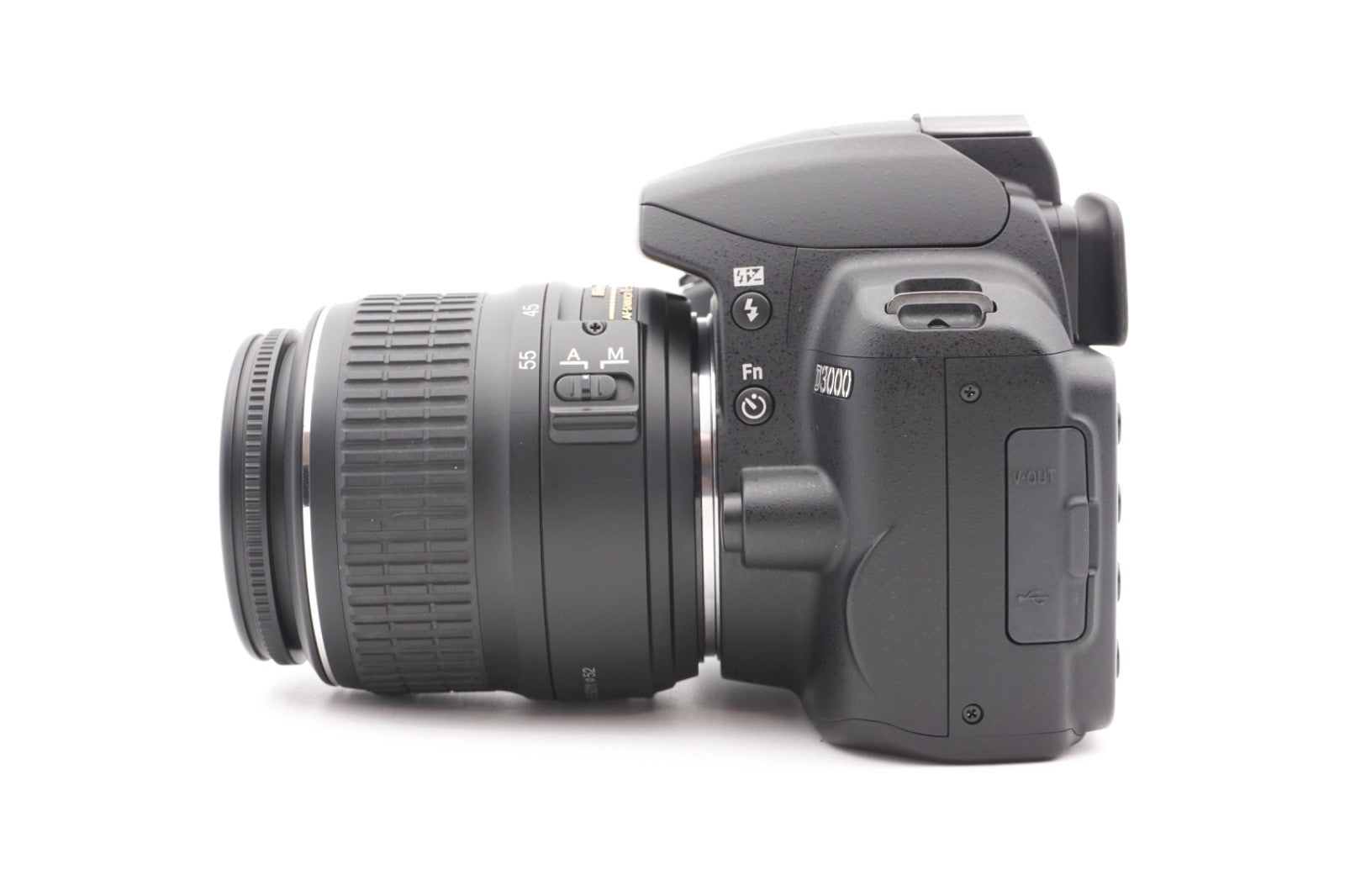 Nikon D3000 Digitalkamera Spiegelreflex Kamera + AF-S 18-55mm G II – Refurbished