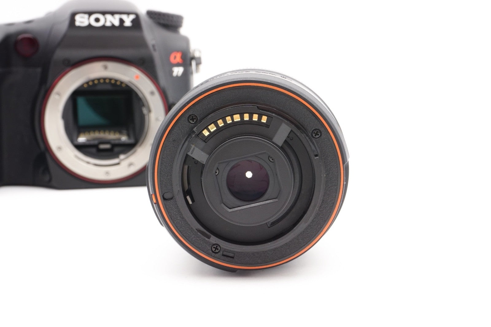 Sony Alpha A77 Digitalkamera + Sony A 18-55mm SAM II Kamera Kit | Refurbished
