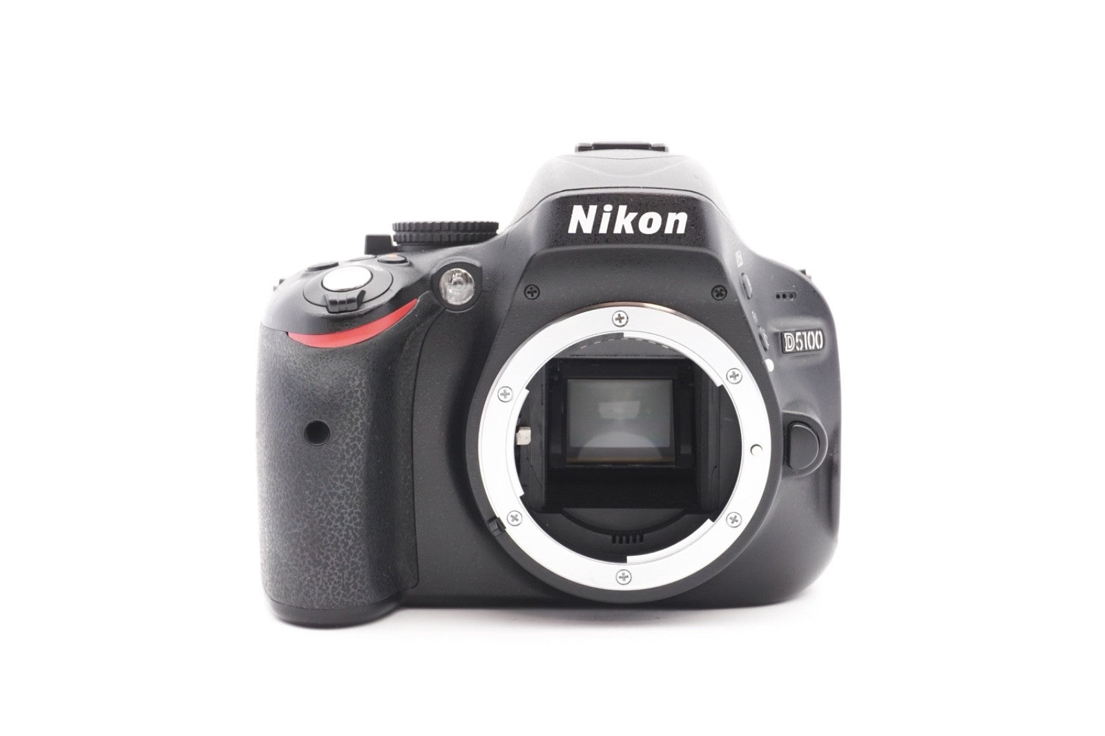 Nikon D5100 Digitalkamera + AF-S 18-55mm G VR Spiegelreflex Kamera – Refurbished