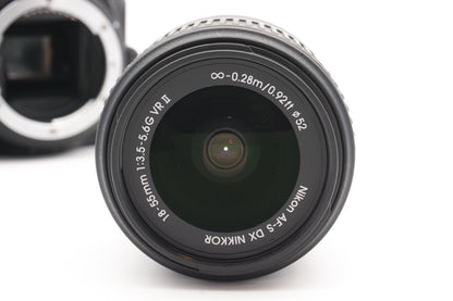 Nikon D5600 DSLR Digitalkamera Kamera Kit 18-55mm Objektiv – Refurbished
