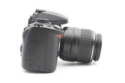 Nikon D5000 DSLR Digitalkamera Kamera Kit 18-55mm Objektiv Zoom – Refurbished